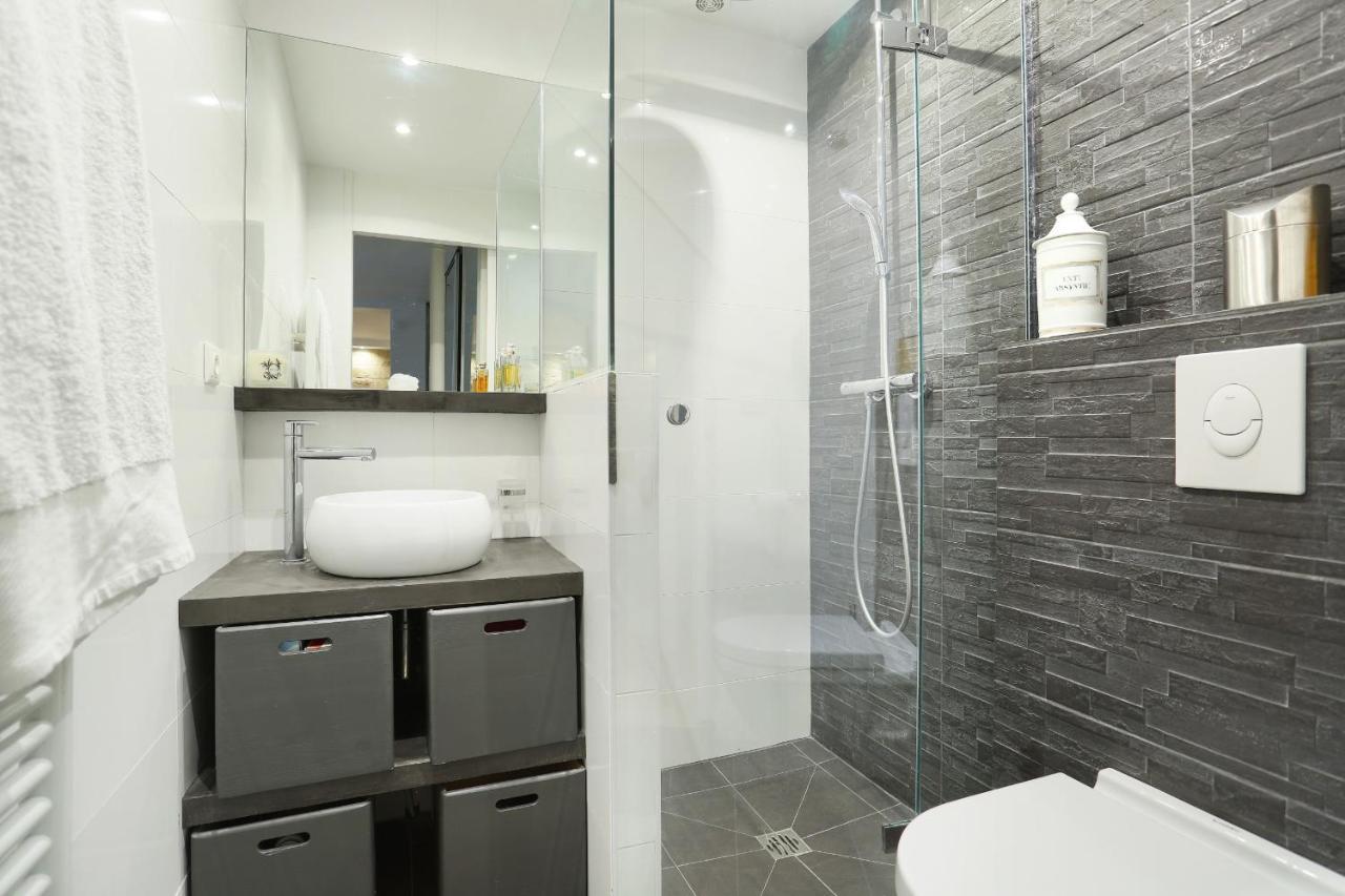 Apartment Champs Elysees By Studio Prestige パリ エクステリア 写真